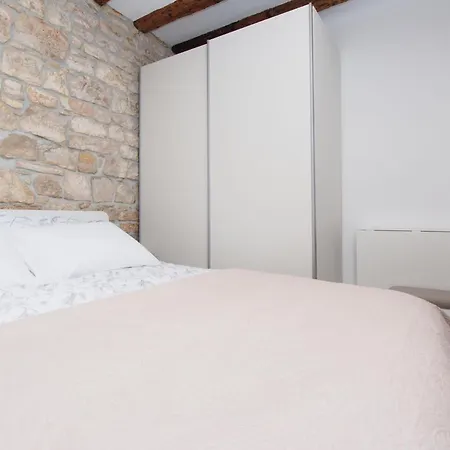 Apartment Ester Rovinj
