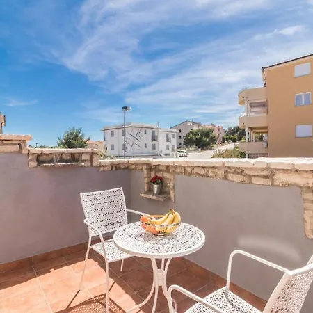 Ester Apartman